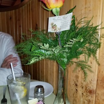 Mezzaluna II - Each table with a fresh rose - Italian Near Me - Statesville, North Carolina Mezzaluna II - Each table with a fresh rose - Italian Near Me - Statesville, North Carolina