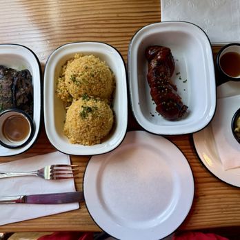 Kuya Lord - Prime Beef Short Rib (savory), Java Garlic Rice (pint), Pork Longganisa (sweet), Cucumber Tomato Salad, and vinegar. - Barbeque Near Me - Los Angeles, California