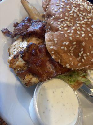 Grant's Neighborhood Grill by null