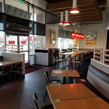 Habit Burger & Grill - Dining area - Burgers Near Me - Porterville, California