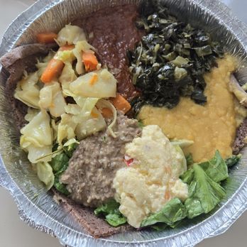 Cafe Colucci - Veggie platter - Ethiopian Near Me - Oakland, California Cafe Colucci - Veggie platter - Ethiopian Near Me - Oakland, California