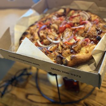 The Pizza Taproom - BARBEQUE CHICKEN - Pizza Near Me - La Jolla, California The Pizza Taproom - BARBEQUE CHICKEN - Pizza Near Me - La Jolla, California