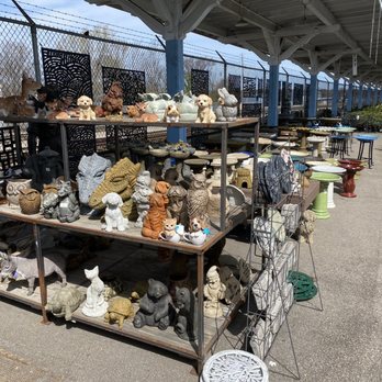 Logan's Garden Shop - Nurseries & Gardening Near Me - Raleigh, North Carolina