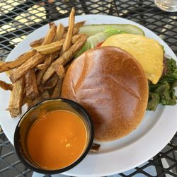 The Villa Pub & Grill - Impossible burger