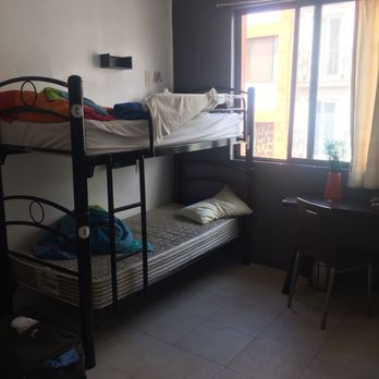 Hostel Suites DF - The 6 bed dorm. Standard hostel bunkbeds - Hostels Near Me - México, D.F., DIF
