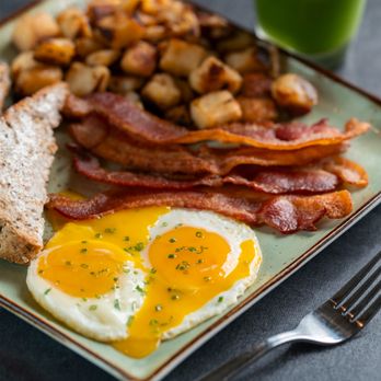 First Watch - Breakfast & Brunch Near Me - Middleburg Heights, Ohio