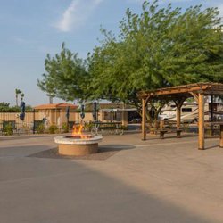 Leaf Verde RV Community - Picnic and fire pit in community areas at Leaf Verde