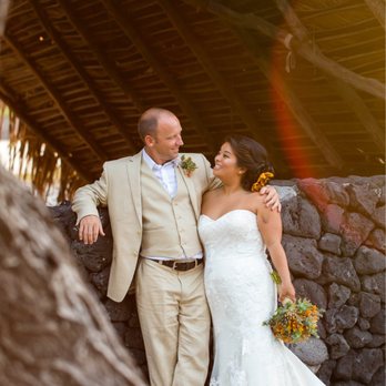 Vows Bridal & Formals - Pictures don't do justice, doesn't show how amazing and beautiful this day was with the help of Vows! - Bridal Near Me - Honolulu, Hawaii Vows Bridal & Formals - Pictures don't do justice, doesn't show how amazing and beautiful this day was with the help of Vows! - Bridal Near Me - Honolulu, Hawaii
