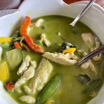 Thai Spices Restaurant - Green curry with chicken - Thai Near Me - Lodi, California Thai Spices Restaurant - Green curry with chicken - Thai Near Me - Lodi, California