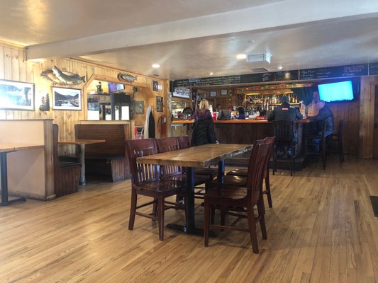 Mahoney's Bar & Grill by null