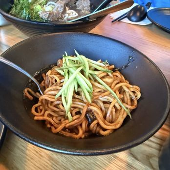 Dough Zone Dumpling House - San Mateo - Zha Jiang Mian - Shanghainese Near Me - San Mateo, California