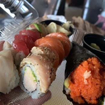 Sushi Kara - Rainbow Roll  Spicy Tuna Roll - Asian Fusion Near Me - Long Beach, California