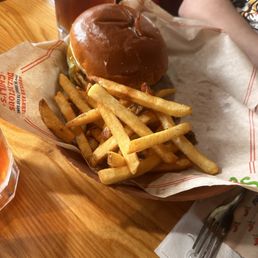 Bacon cheeseburger