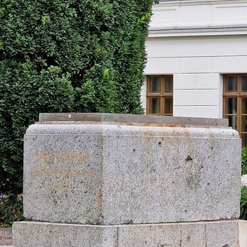 Goetheplatz - Public Plazas Near Me - Weimar, TH