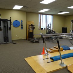 Kettering Sports Medicine - Therapy area
