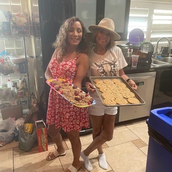 Cielo Sober Living - Getting our dessert for a meeting... - Rehabilitation Center Near Me - Cathedral City, California Cielo Sober Living - Getting our dessert for a meeting... - Rehabilitation Center Near Me - Cathedral City, California