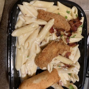 Applebee's Grill + Bar - This is the 4 Cheese Mac and Cheese with Honey Pepper Chicken Tenders no honey pepper sauce and 90% of the chicken was missing. - Sports Bars Near Me - Lawrenceville, Georgia Applebee's Grill + Bar - This is the 4 Cheese Mac and Cheese with Honey Pepper Chicken Tenders no honey pepper sauce and 90% of the chicken was missing. - Sports Bars Near Me - Lawrenceville, Georgia