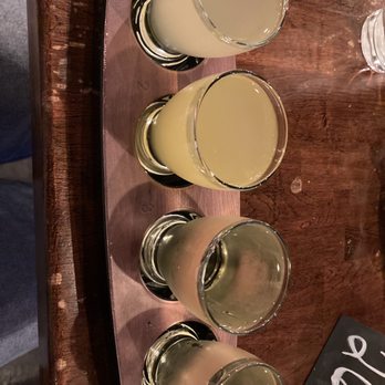 Brick River Cider - Cider flight: homestead, homestead peach, honey crisp apple, and hopricot - Cideries Near Me - Saint Louis, Missouri Brick River Cider - Cider flight: homestead, homestead peach, honey crisp apple, and hopricot - Cideries Near Me - Saint Louis, Missouri