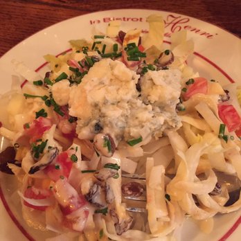 Le Bistrot d'Henri - Endive salad (can't remember the actual name) with Roquefort cheese. Yum ! - French Near Me - Paris, 75 Le Bistrot d'Henri - Endive salad (can't remember the actual name) with Roquefort cheese. Yum ! - French Near Me - Paris, 75
