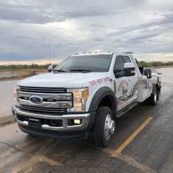 Mammoth Towing & Service - Helping in any situation !