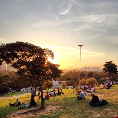 Praça Pôr do Sol by null