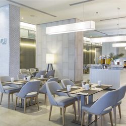 Hilton Surfers Paradise Hotel & Residences - Restaurant