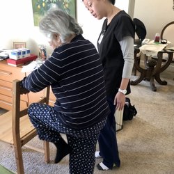 Ready2Nurse - RN Instructing a Patient to Do a Home Exercise Program