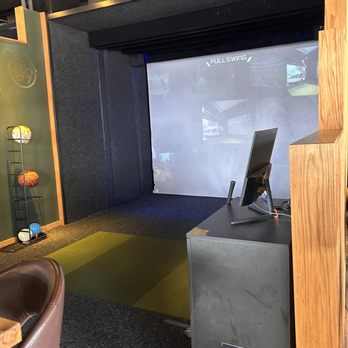 Back Nine Oxford - Rental game - Sports Bars Near Me - Oxford, Mississippi