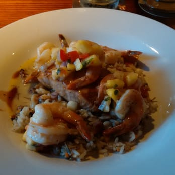 Red Lobster - Salmon and shrimp - Seafood Near Me - Schaumburg, Illinois