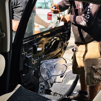 Eagle Auto Glass - Auto Glass Services Near Me - Miami, Florida Eagle Auto Glass - Auto Glass Services Near Me - Miami, Florida