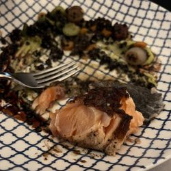 TRIO Grill - Since when "medium rare" salmon means sashimi?