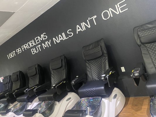 TIPSY NAIL BAR - 5215 W Clearwater Ave, Kennewick, Washington - Nail