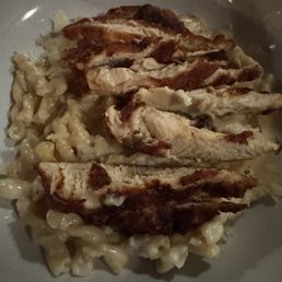 Gemelli alfredo with chicken Gemelli alfredo with chicken