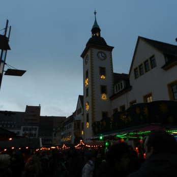 Freiberger Christmarkt - Viele Weihnachtsmarktbesucher - Christmas Markets Near Me - Freiberg, SN