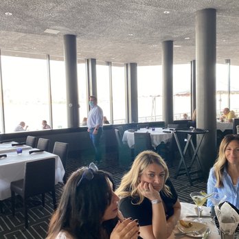 Chart House - Seafood Near Me - Weehawken, New Jersey