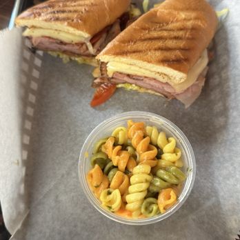 River Rock Cafe - Hot Italian - Pizza Near Me - Danbury, North Carolina