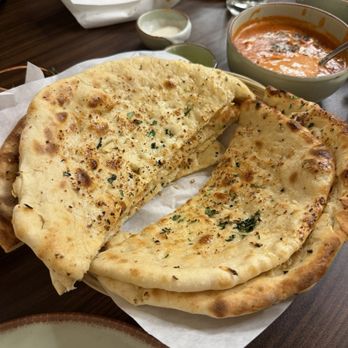 Zyka Fusion - Garlic Naan - Halal Near Me - Fremont, California Zyka Fusion - Garlic Naan - Halal Near Me - Fremont, California