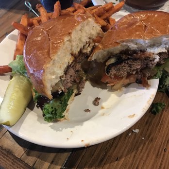 Tailgate Tavern - New American Near Me - Stratham, New Hampshire Tailgate Tavern - New American Near Me - Stratham, New Hampshire