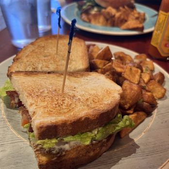 Toast - Milwaukee - BLT - Breakfast & Brunch Near Me - Milwaukee, Wisconsin Toast - Milwaukee - BLT - Breakfast & Brunch Near Me - Milwaukee, Wisconsin