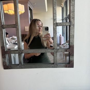 Brush & Blush Blow Dry Bar - Blow Dry/Out Services Near Me - Houston, Texas Brush & Blush Blow Dry Bar - Blow Dry/Out Services Near Me - Houston, Texas