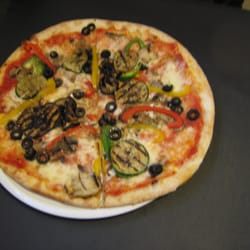 Bella Napoli - Pizza wegetariańska z prawdziwymi grillowanymi warzywami.