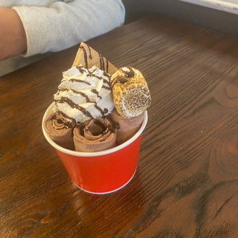 Champloo Desserts - S'mores icecream - Desserts Near Me - Raleigh, North Carolina Champloo Desserts - S'mores icecream - Desserts Near Me - Raleigh, North Carolina