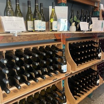Modales Wines - Wine Tasting Room Near Me - Fennville, Michigan Modales Wines - Wine Tasting Room Near Me - Fennville, Michigan
