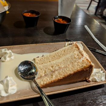 Azteca D'Oro Mexican Restaurant West Colonial - Tres leches cake - Mexican Near Me - Orlando, Florida