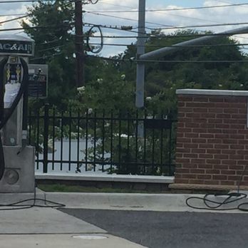 Royal Farms - Both Air Pumps 'Out of Service' for over 2 weeks now! - Gas Stations Near Me - Upper Marlboro, Maryland Royal Farms - Both Air Pumps 'Out of Service' for over 2 weeks now! - Gas Stations Near Me - Upper Marlboro, Maryland