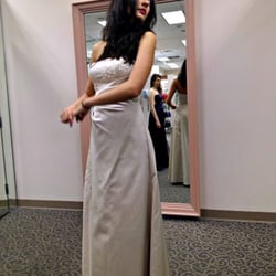 David's Bridal - Trying on bridesmaid dresses!