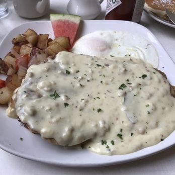Creekside Cafe - Chicken Fried Steak.  Unfortunately I wasn't a fan of.  Too thin, more Fried than steak and bland to the taste - Breakfast & Brunch Near Me - Sonoma, California