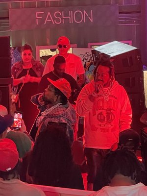 Skatebird Miami by null