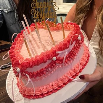 Pastel - Custom Cakes Near Me Pastel - Custom Cakes Near Me