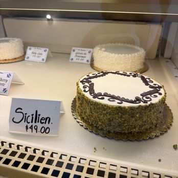 La Farine Bakery - Bakeries Near Me - Oakland, California